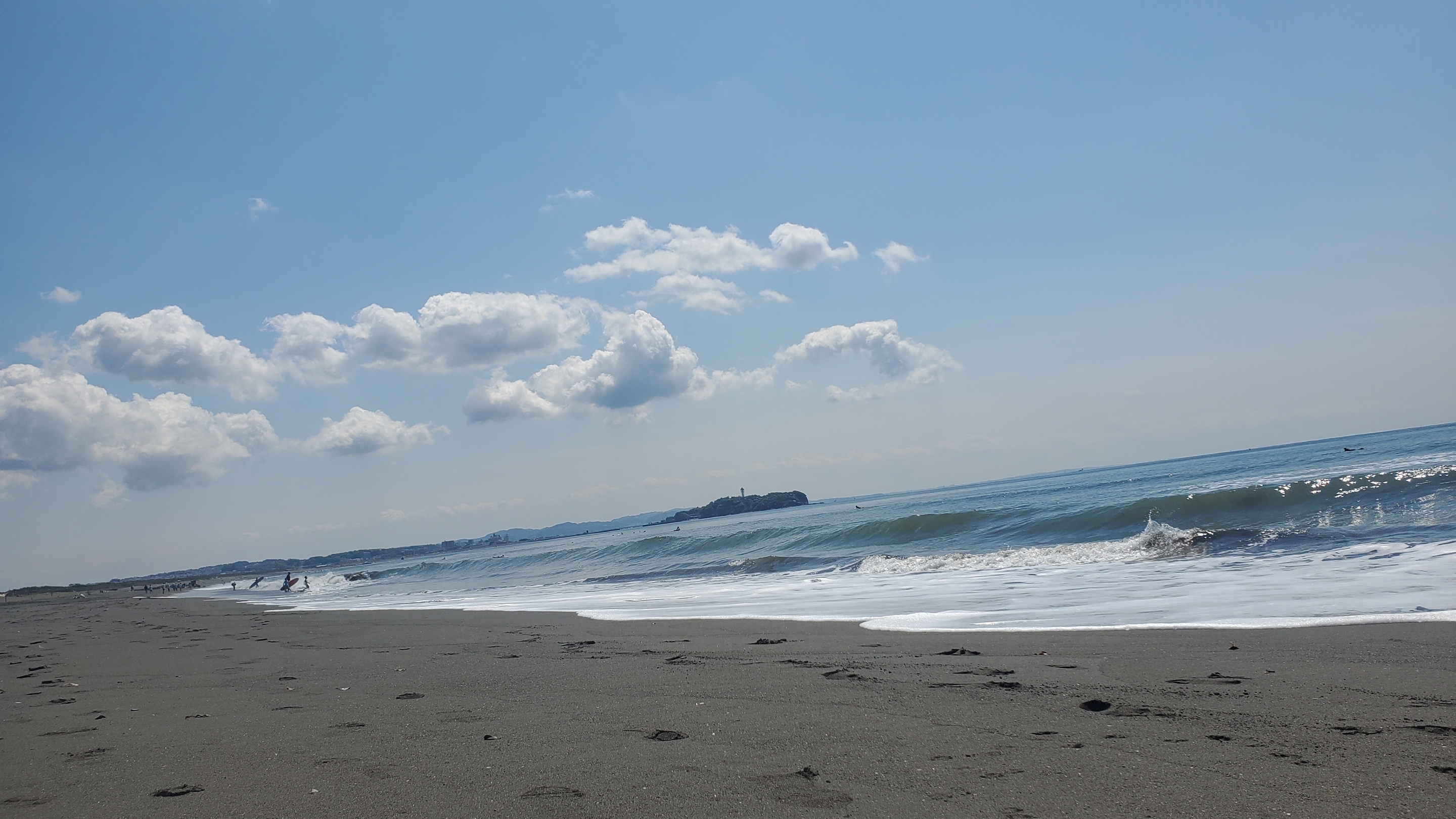 手っ取り早く湘南の海を満喫しています